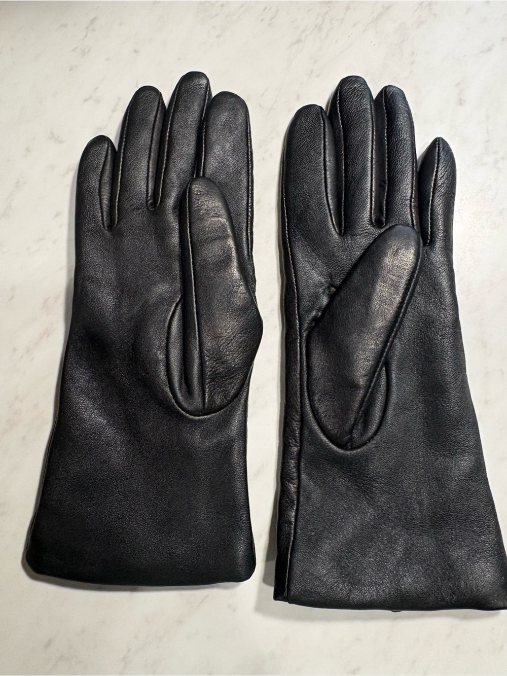 NORDSTROM Black Leather Gloves Cashmere Lined Touch Screen Compatible 7 - Picture 2 of 3